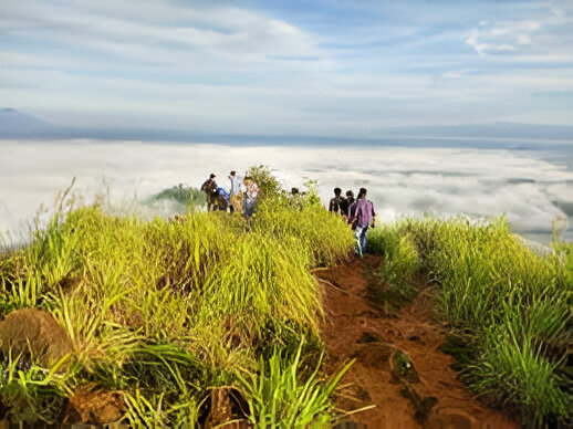 Wayanad adventure Kurumbalakkotta trekking