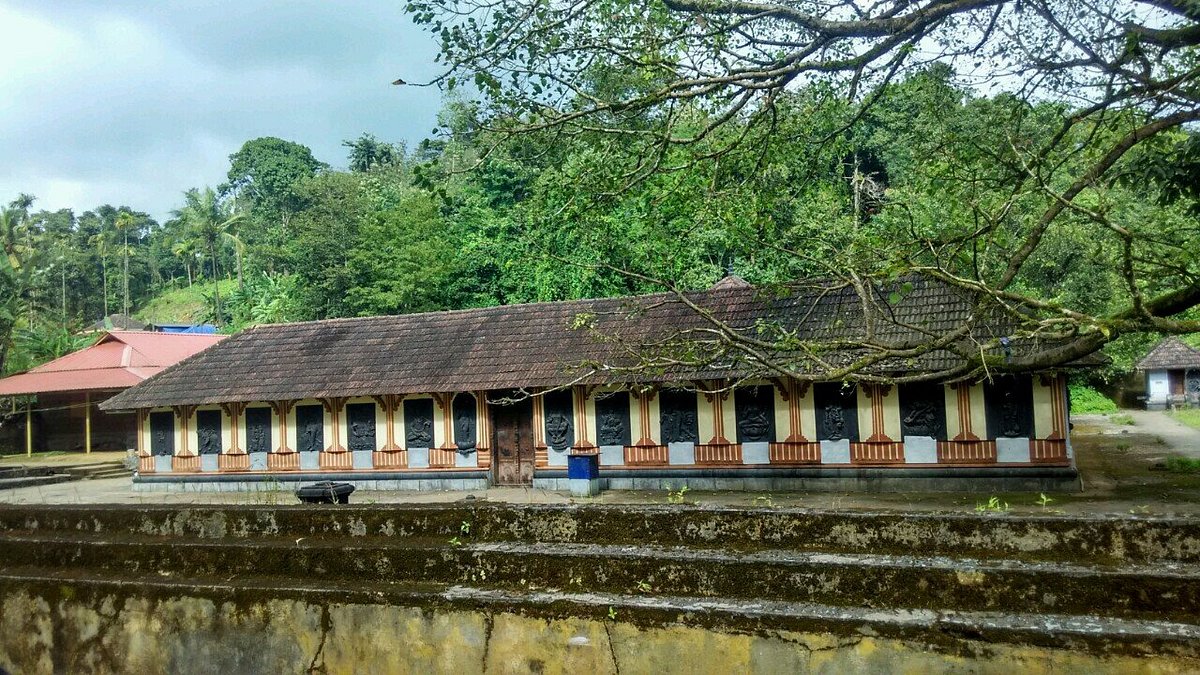 Ancient Kerala-style architecture of Thrissilery Temple