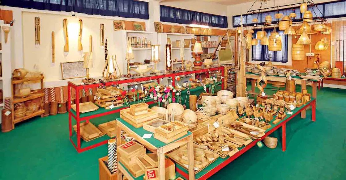Uravu bamboo village