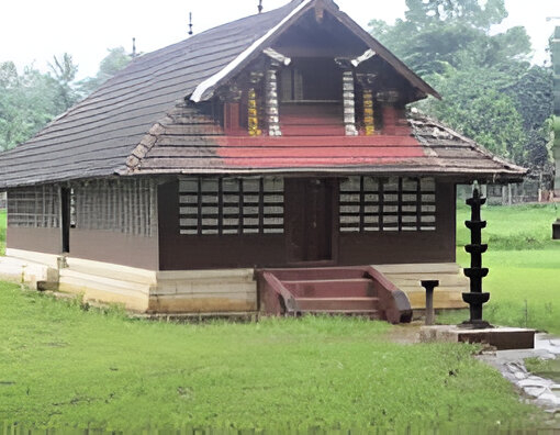 Close-up of deity idol at Valliyoorkkavu Bhagavathy Temple